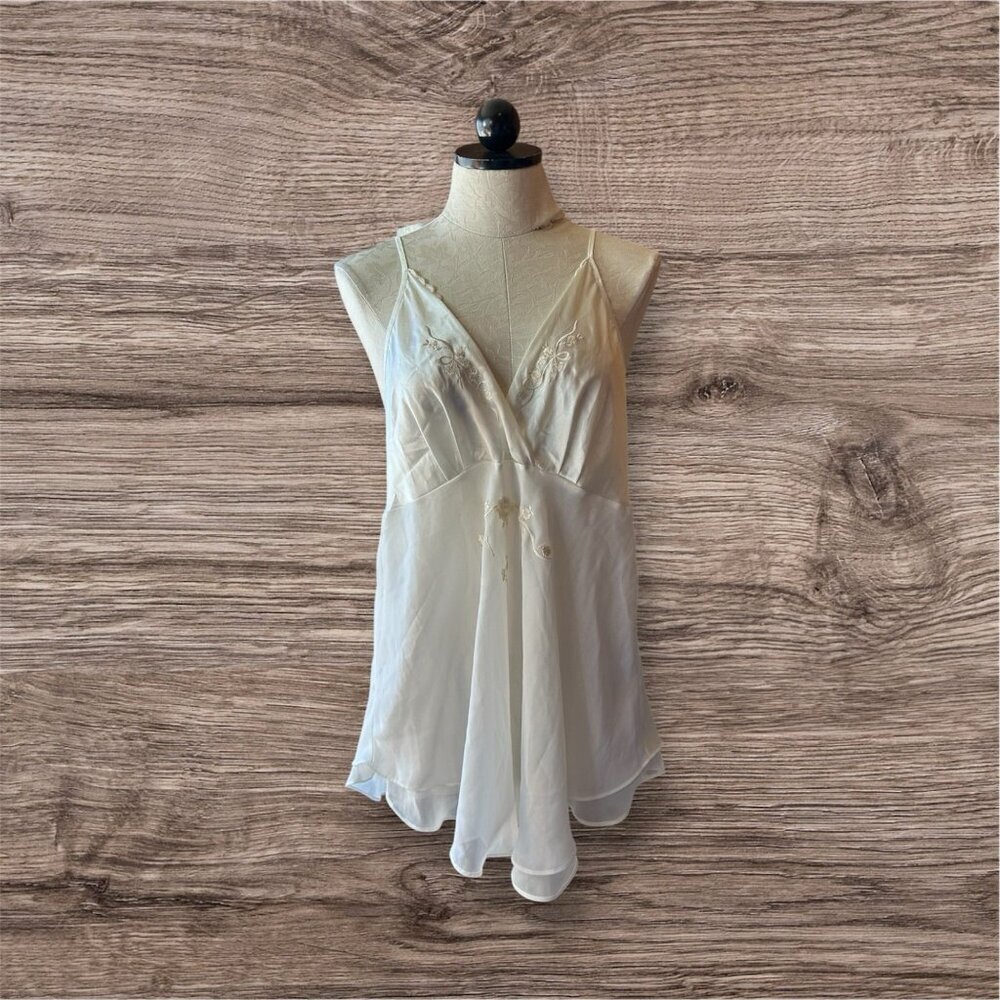 Val Mode Vintage Lingerie Set Lace White‎ Floral Satin V-Neck NWT L Undies